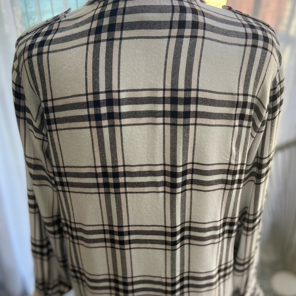 Sanctuary Boyfriend Shirt, Snap-front Pink and Black Plaid on White, Medium - Picture 4 of 7